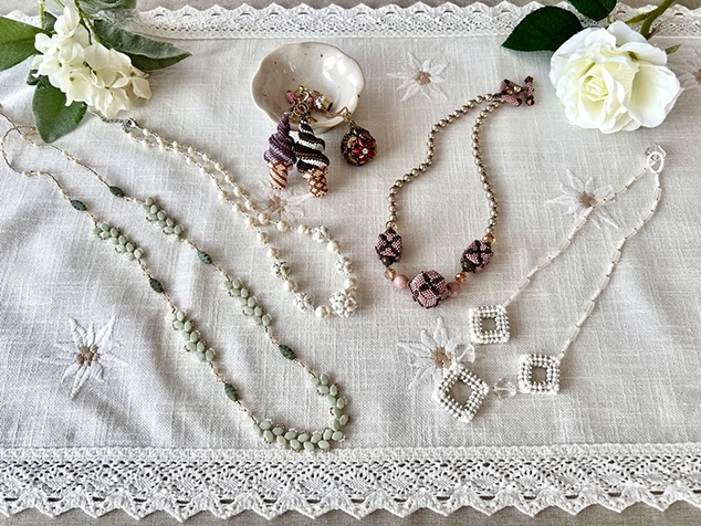 教室で作れる作品の例の写真